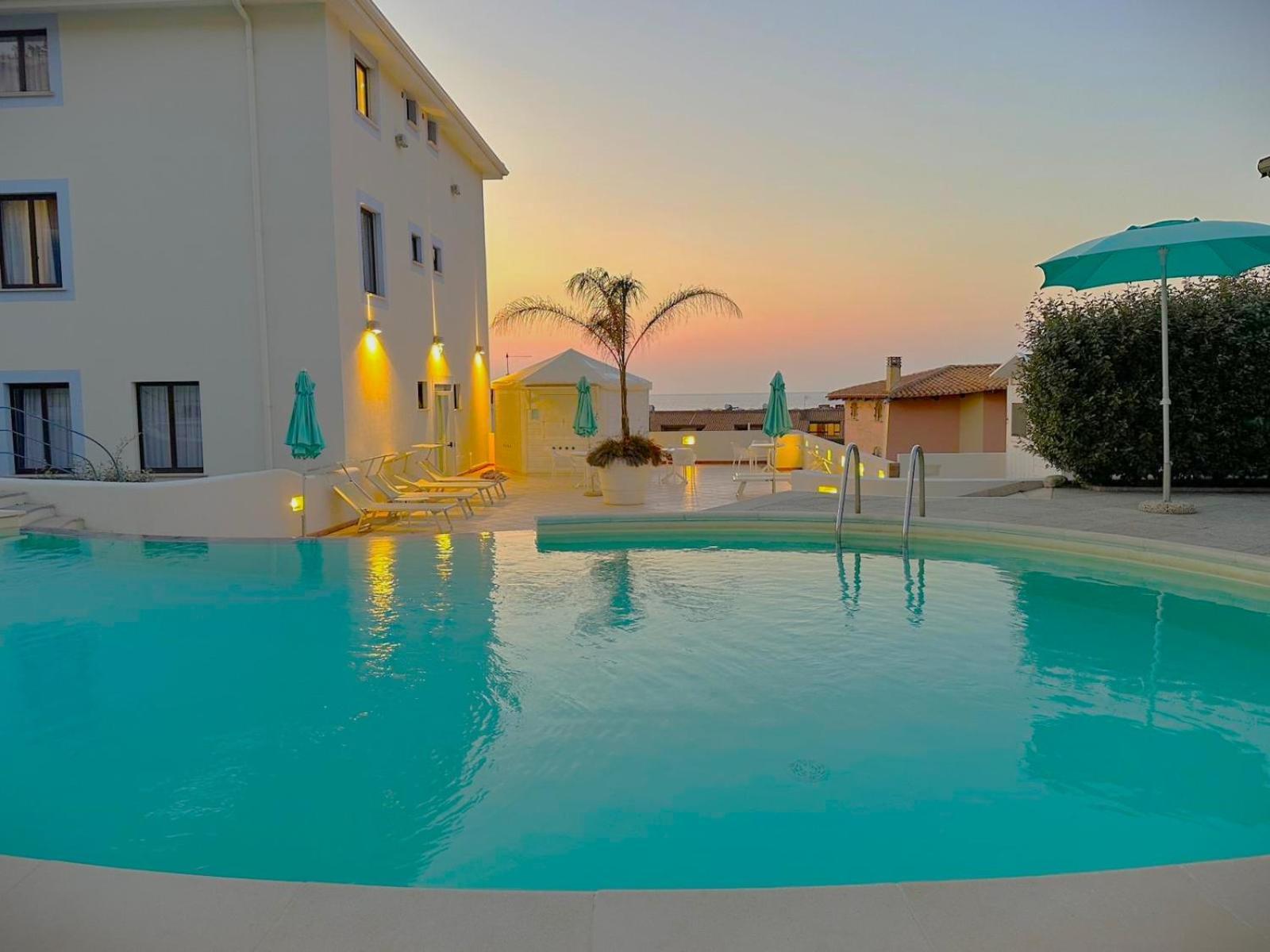 Best Western Hotel Blumarea Castelsardo Extérieur photo